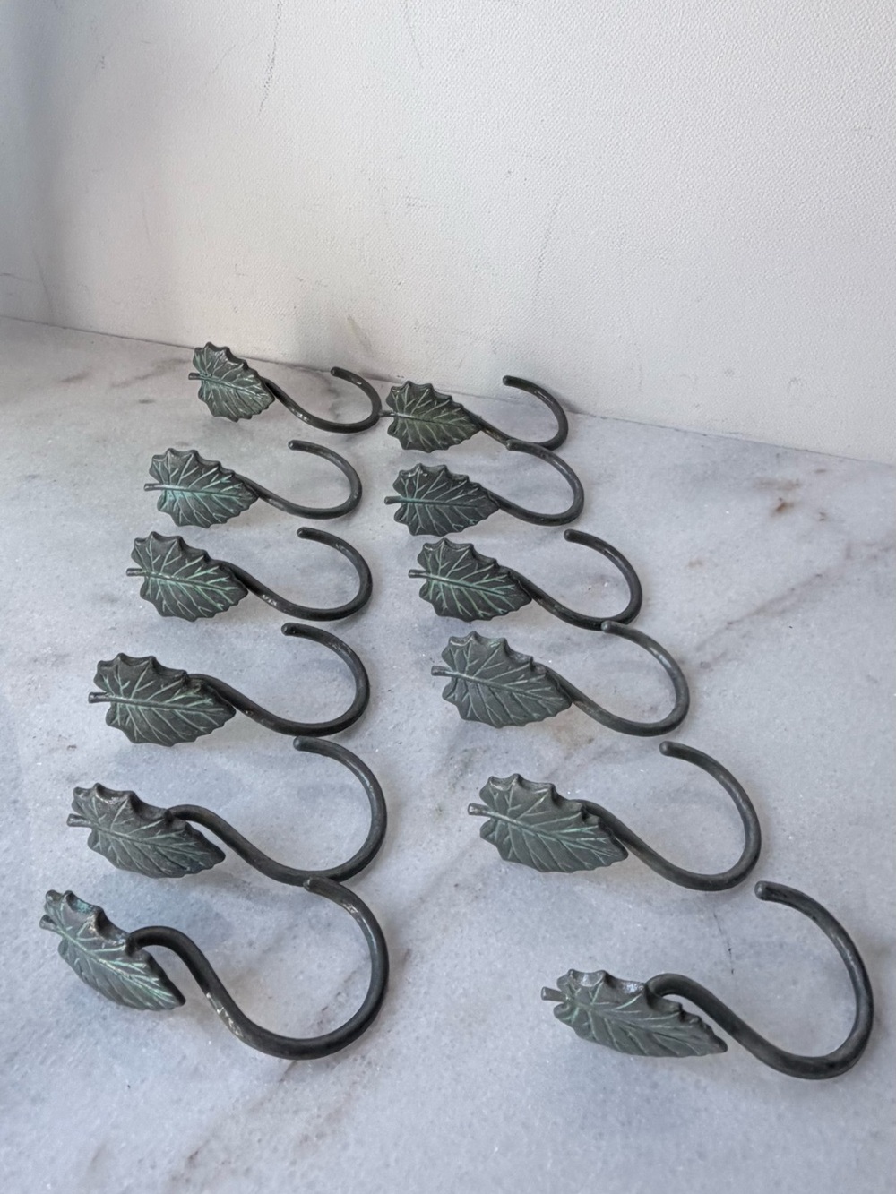 Decorative Leaf Shower Curtain Hooks in Aged Green